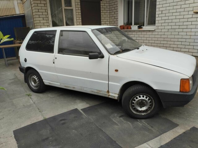 Белый Фиат 126, объемом двигателя 1.1 л и пробегом 33 тыс. км за 592 $, фото 1 на Automoto.ua