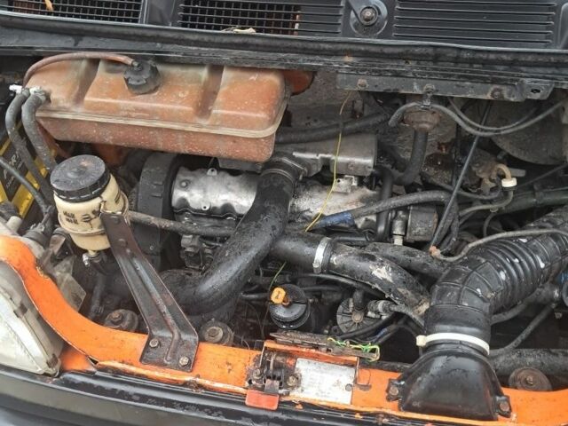 Желтый Фиат 130, объемом двигателя 1.9 л и пробегом 500 тыс. км за 1200 $, фото 8 на Automoto.ua