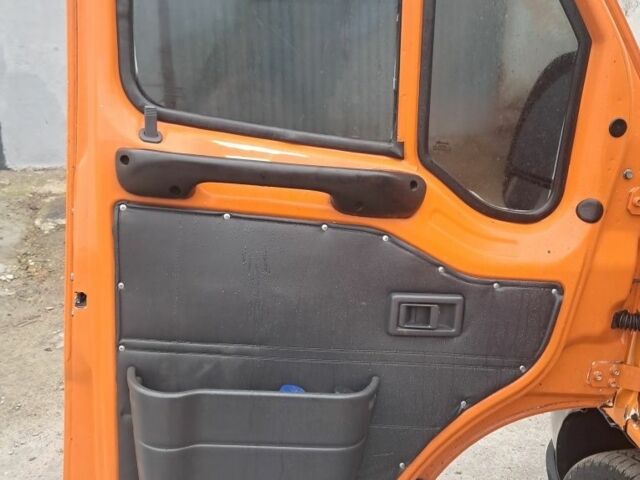 Желтый Фиат 130, объемом двигателя 1.9 л и пробегом 500 тыс. км за 1200 $, фото 10 на Automoto.ua