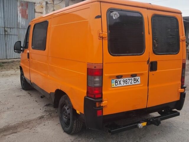 Желтый Фиат 130, объемом двигателя 1.9 л и пробегом 500 тыс. км за 1200 $, фото 2 на Automoto.ua