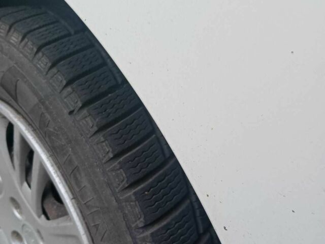 Фиат 132 2006 в Киеве на Automoto.ua Белый Фиат 132, объемом двигателя 1.4 л и пробегом 215 тыс. км за 3500 $, фото 10 на Automoto.ua