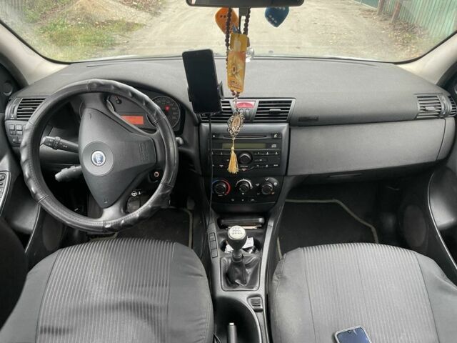 Зеленый Фиат 2300, объемом двигателя 1.2 л и пробегом 430 тыс. км за 1900 $, фото 7 на Automoto.ua