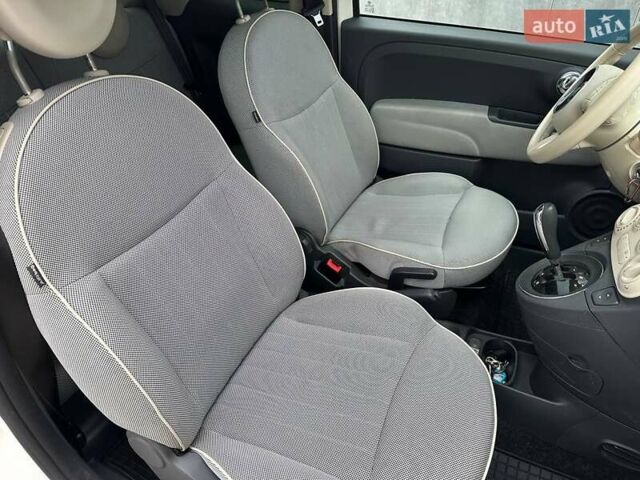 Белый Фиат 500, объемом двигателя 1.37 л и пробегом 166 тыс. км за 7900 $, фото 35 на Automoto.ua