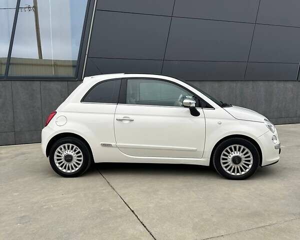 Белый Фиат 500, объемом двигателя 1.37 л и пробегом 166 тыс. км за 7900 $, фото 17 на Automoto.ua