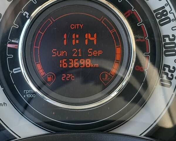 Білий Фіат 500, об'ємом двигуна 1.24 л та пробігом 165 тис. км за 5499 $, фото 3 на Automoto.ua