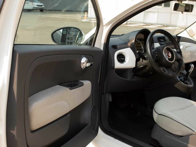 Белый Фиат 500, объемом двигателя 1.2 л и пробегом 145 тыс. км за 7190 $, фото 2 на Automoto.ua