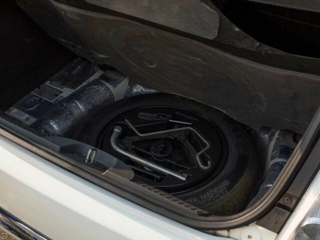 Белый Фиат 500, объемом двигателя 1.2 л и пробегом 145 тыс. км за 7190 $, фото 18 на Automoto.ua