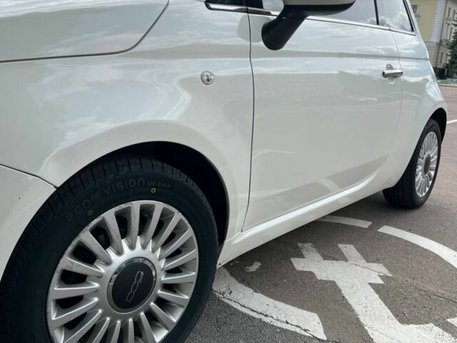 Белый Фиат 500, объемом двигателя 0 л и пробегом 90 тыс. км за 7700 $, фото 1 на Automoto.ua