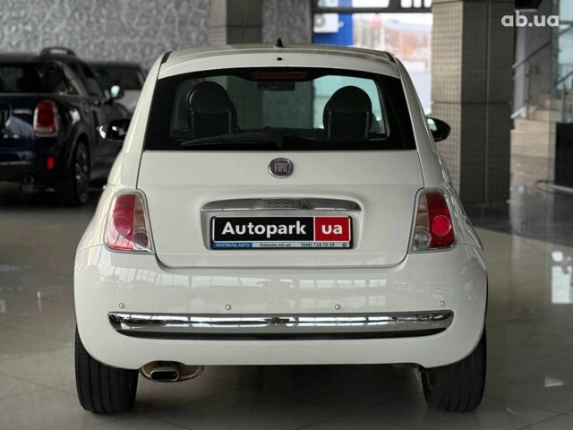 Белый Фиат 500, объемом двигателя 1.4 л и пробегом 100 тыс. км за 6790 $, фото 5 на Automoto.ua
