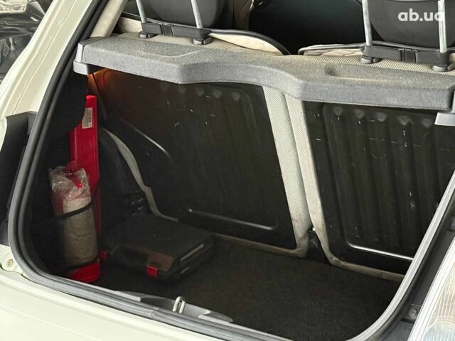 Белый Фиат 500, объемом двигателя 1.4 л и пробегом 100 тыс. км за 6790 $, фото 11 на Automoto.ua