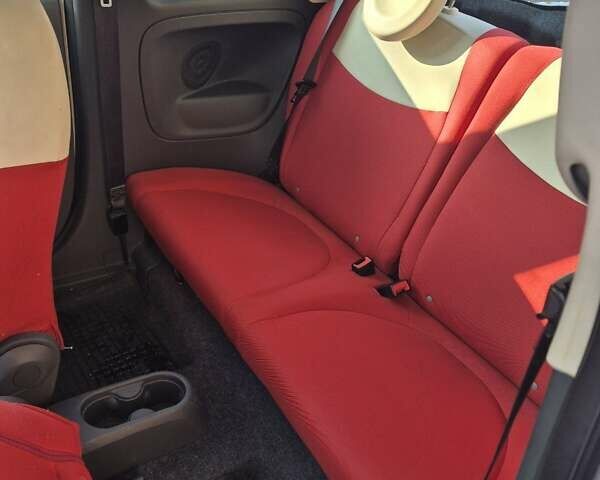 Белый Фиат 500, объемом двигателя 1.37 л и пробегом 56 тыс. км за 6700 $, фото 7 на Automoto.ua