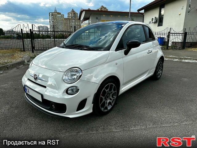 Білий Фіат 500, об'ємом двигуна 1.4 л та пробігом 195 тис. км за 7200 $, фото 6 на Automoto.ua