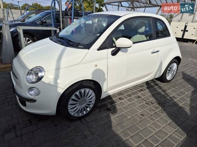 Фиат 500 2012 в Одессе на Automoto.ua Белый Фиат 500, объемом двигателя 1.37 л и пробегом 171 тыс. км за 6700 $, фото 1 на Automoto.ua