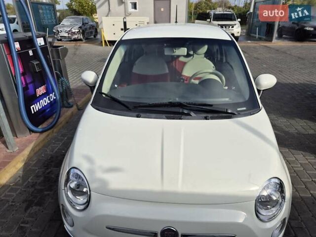 Фиат 500 2012 в Одессе на Automoto.ua Белый Фиат 500, объемом двигателя 1.37 л и пробегом 171 тыс. км за 6700 $, фото 2 на Automoto.ua