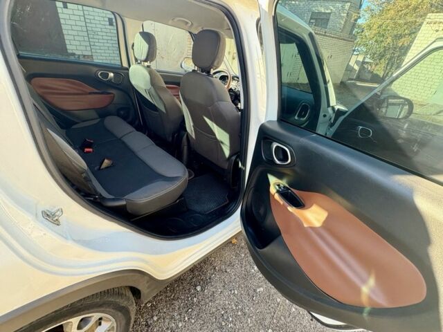 Білий Фіат 500, об'ємом двигуна 1.4 л та пробігом 176 тис. км за 8100 $, фото 15 на Automoto.ua