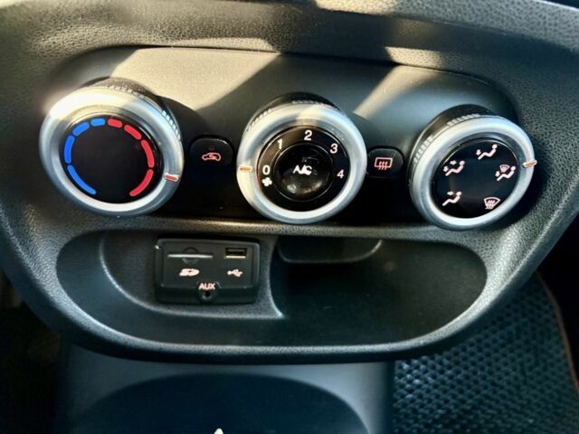 Білий Фіат 500, об'ємом двигуна 1.4 л та пробігом 176 тис. км за 8100 $, фото 20 на Automoto.ua