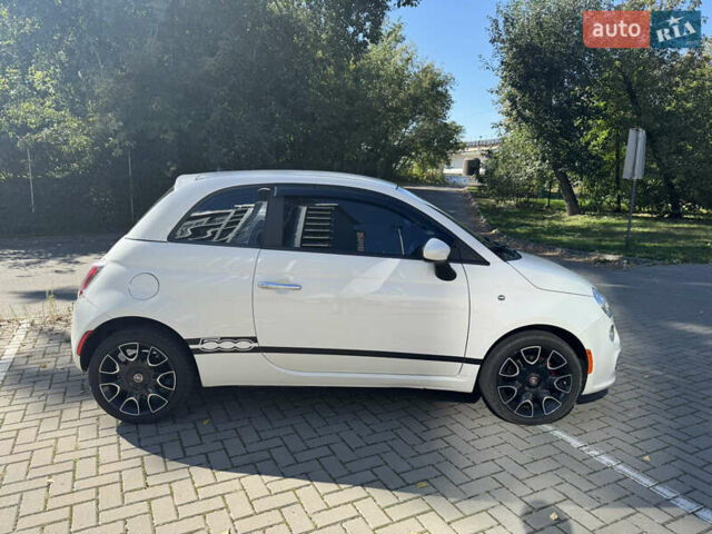Белый Фиат 500, объемом двигателя 1.4 л и пробегом 196 тыс. км за 6700 $, фото 2 на Automoto.ua