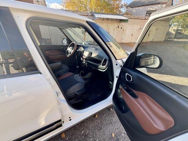 Білий Фіат 500, об'ємом двигуна 1.4 л та пробігом 176 тис. км за 8100 $, фото 14 на Automoto.ua