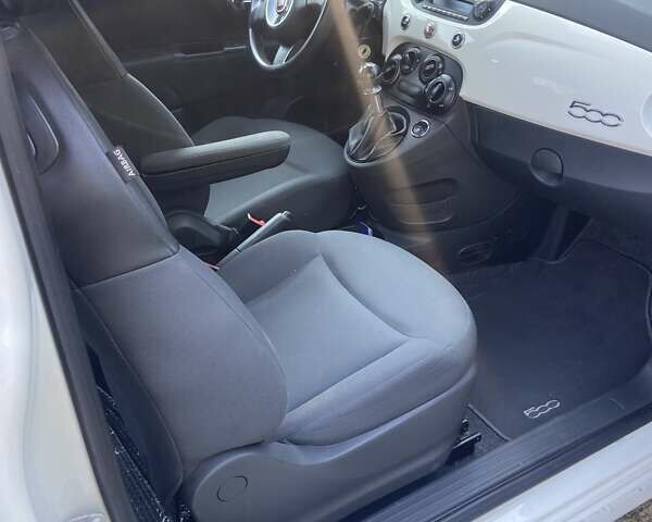 Білий Фіат 500, об'ємом двигуна 1.37 л та пробігом 175 тис. км за 6000 $, фото 4 на Automoto.ua