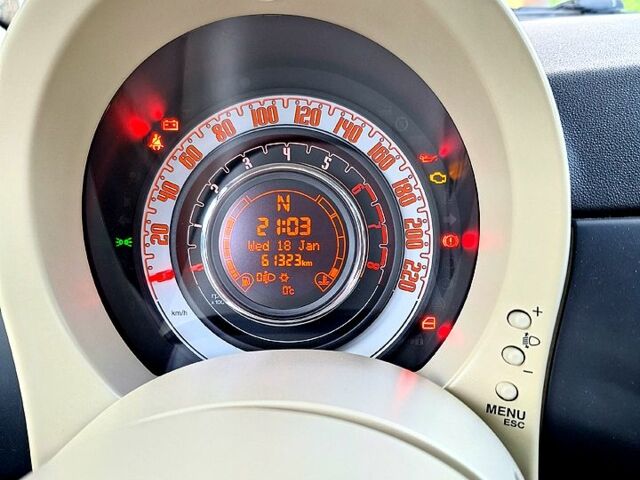 Белый Фиат 500, объемом двигателя 1.4 л и пробегом 61 тыс. км за 7900 $, фото 7 на Automoto.ua