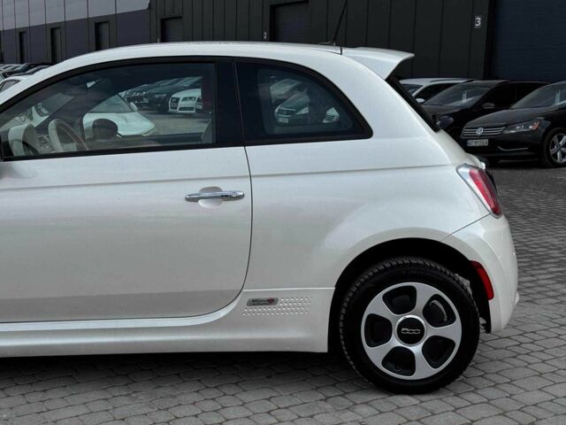 Белый Фиат 500, объемом двигателя 0 л и пробегом 80 тыс. км за 6440 $, фото 9 на Automoto.ua