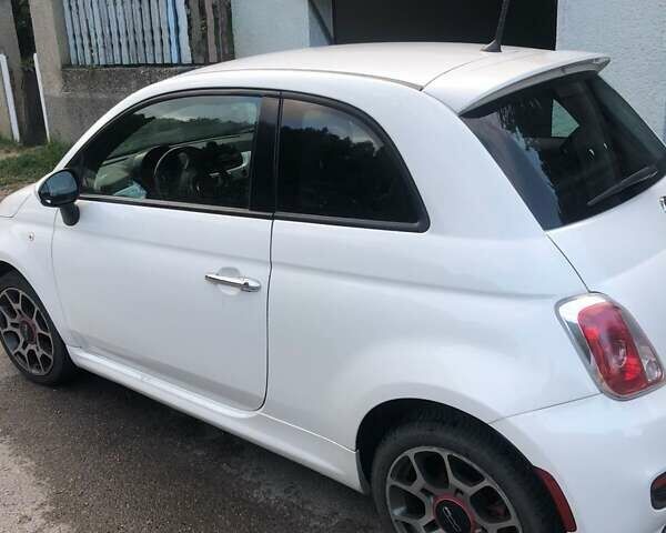 Білий Фіат 500, об'ємом двигуна 1.4 л та пробігом 162 тис. км за 7442 $, фото 1 на Automoto.ua