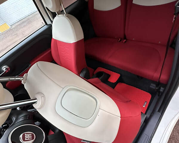 Белый Фиат 500, объемом двигателя 1.37 л и пробегом 141 тыс. км за 7000 $, фото 12 на Automoto.ua