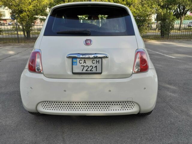 Білий Фіат 500, об'ємом двигуна 0 л та пробігом 72 тис. км за 5496 $, фото 11 на Automoto.ua