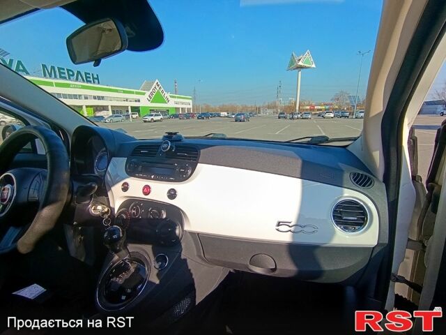 Белый Фиат 500, объемом двигателя 1.4 л и пробегом 148 тыс. км за 8500 $, фото 1 на Automoto.ua