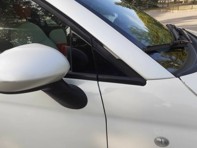 Білий Фіат 500, об'ємом двигуна 0 л та пробігом 72 тис. км за 5496 $, фото 8 на Automoto.ua