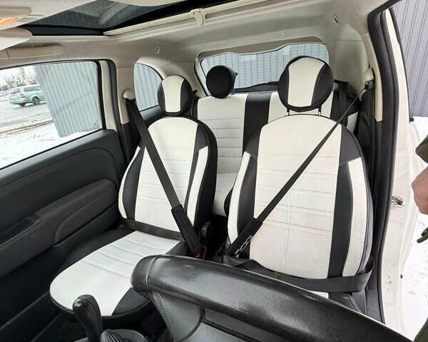 Белый Фиат 500, объемом двигателя 0.88 л и пробегом 98 тыс. км за 6500 $, фото 8 на Automoto.ua