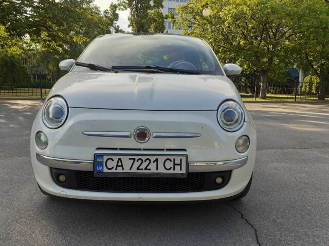 Белый Фиат 500, объемом двигателя 0 л и пробегом 72 тыс. км за 5502 $, фото 2 на Automoto.ua