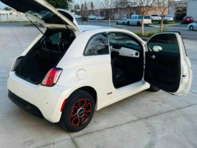 Белый Фиат 500, объемом двигателя 0 л и пробегом 78 тыс. км за 3000 $, фото 3 на Automoto.ua