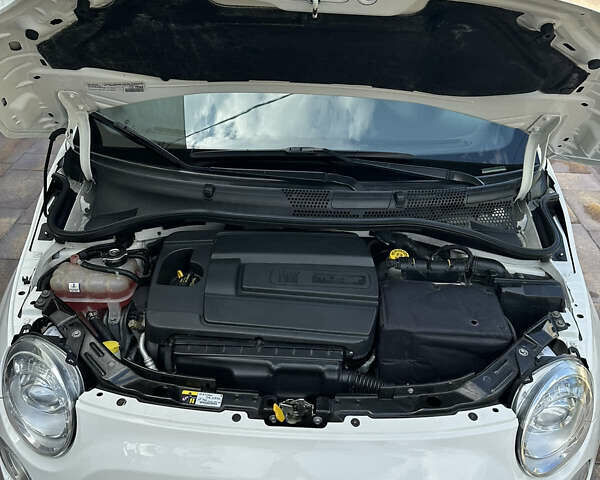 Білий Фіат 500, об'ємом двигуна 1.4 л та пробігом 79 тис. км за 10500 $, фото 16 на Automoto.ua
