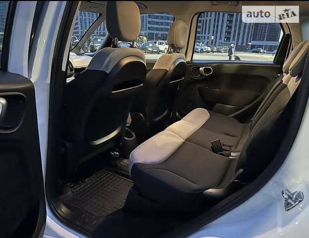 Білий Фіат 500, об'ємом двигуна 1.3 л та пробігом 153 тис. км за 9500 $, фото 2 на Automoto.ua