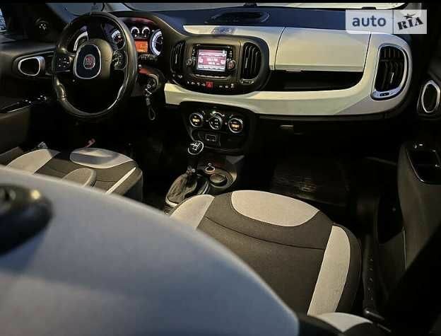 Білий Фіат 500, об'ємом двигуна 1.3 л та пробігом 153 тис. км за 9500 $, фото 3 на Automoto.ua