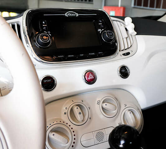 Білий Фіат 500, об'ємом двигуна 1.4 л та пробігом 129 тис. км за 7500 $, фото 9 на Automoto.ua