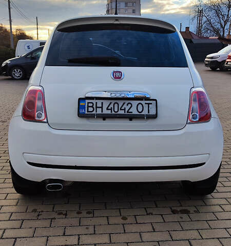 Белый Фиат 500, объемом двигателя 1.4 л и пробегом 113 тыс. км за 7000 $, фото 3 на Automoto.ua