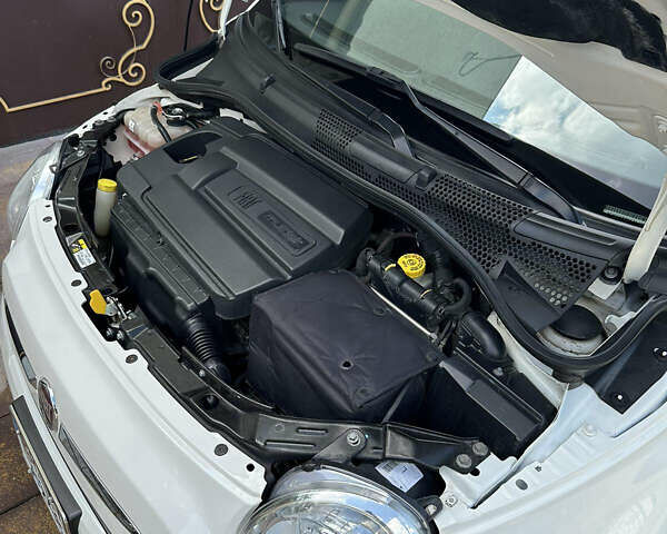 Білий Фіат 500, об'ємом двигуна 1.4 л та пробігом 79 тис. км за 10500 $, фото 21 на Automoto.ua