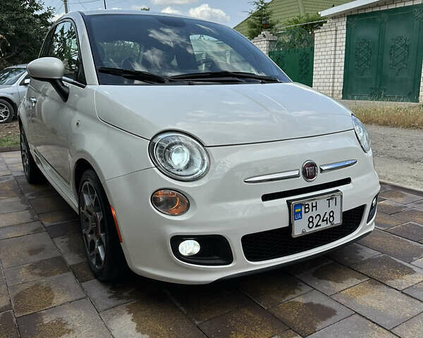 Білий Фіат 500, об'ємом двигуна 1.4 л та пробігом 79 тис. км за 10500 $, фото 1 на Automoto.ua