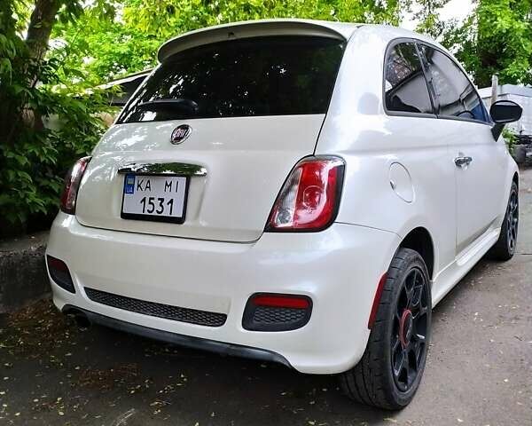 Білий Фіат 500, об'ємом двигуна 1.37 л та пробігом 71 тис. км за 10500 $, фото 4 на Automoto.ua