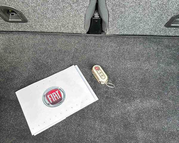 Білий Фіат 500, об'ємом двигуна 1.4 л та пробігом 79 тис. км за 10500 $, фото 31 на Automoto.ua