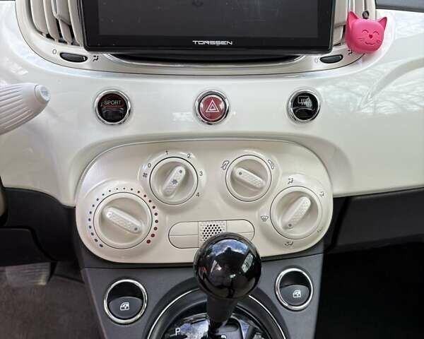 Белый Фиат 500, объемом двигателя 1.37 л и пробегом 103 тыс. км за 10000 $, фото 10 на Automoto.ua