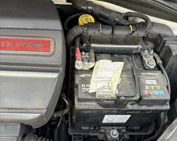 Белый Фиат 500, объемом двигателя 1.37 л и пробегом 103 тыс. км за 10000 $, фото 26 на Automoto.ua