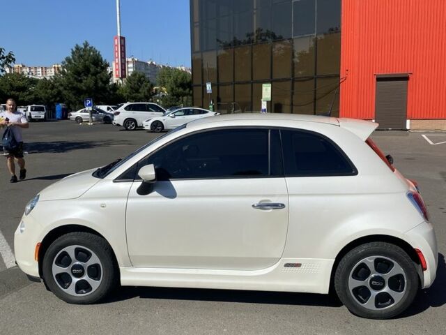 Білий Фіат 500, об'ємом двигуна 0 л та пробігом 122 тис. км за 6750 $, фото 2 на Automoto.ua