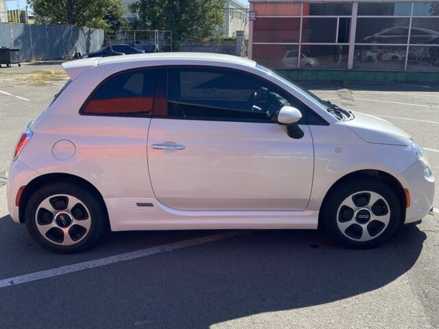 Білий Фіат 500, об'ємом двигуна 0 л та пробігом 122 тис. км за 6750 $, фото 3 на Automoto.ua