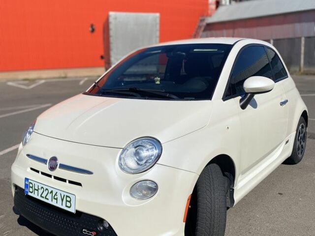 Білий Фіат 500, об'ємом двигуна 0 л та пробігом 122 тис. км за 6750 $, фото 1 на Automoto.ua