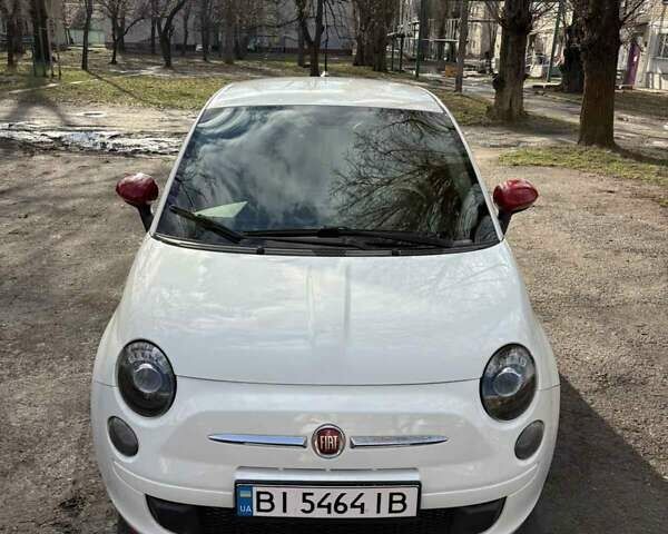 Белый Фиат 500, объемом двигателя 1.37 л и пробегом 103 тыс. км за 10000 $, фото 5 на Automoto.ua