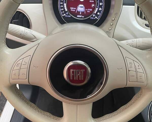 Белый Фиат 500, объемом двигателя 1.4 л и пробегом 48 тыс. км за 11500 $, фото 17 на Automoto.ua