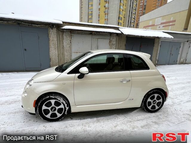 Білий Фіат 500, об'ємом двигуна 0 л та пробігом 44 тис. км за 8750 $, фото 1 на Automoto.ua